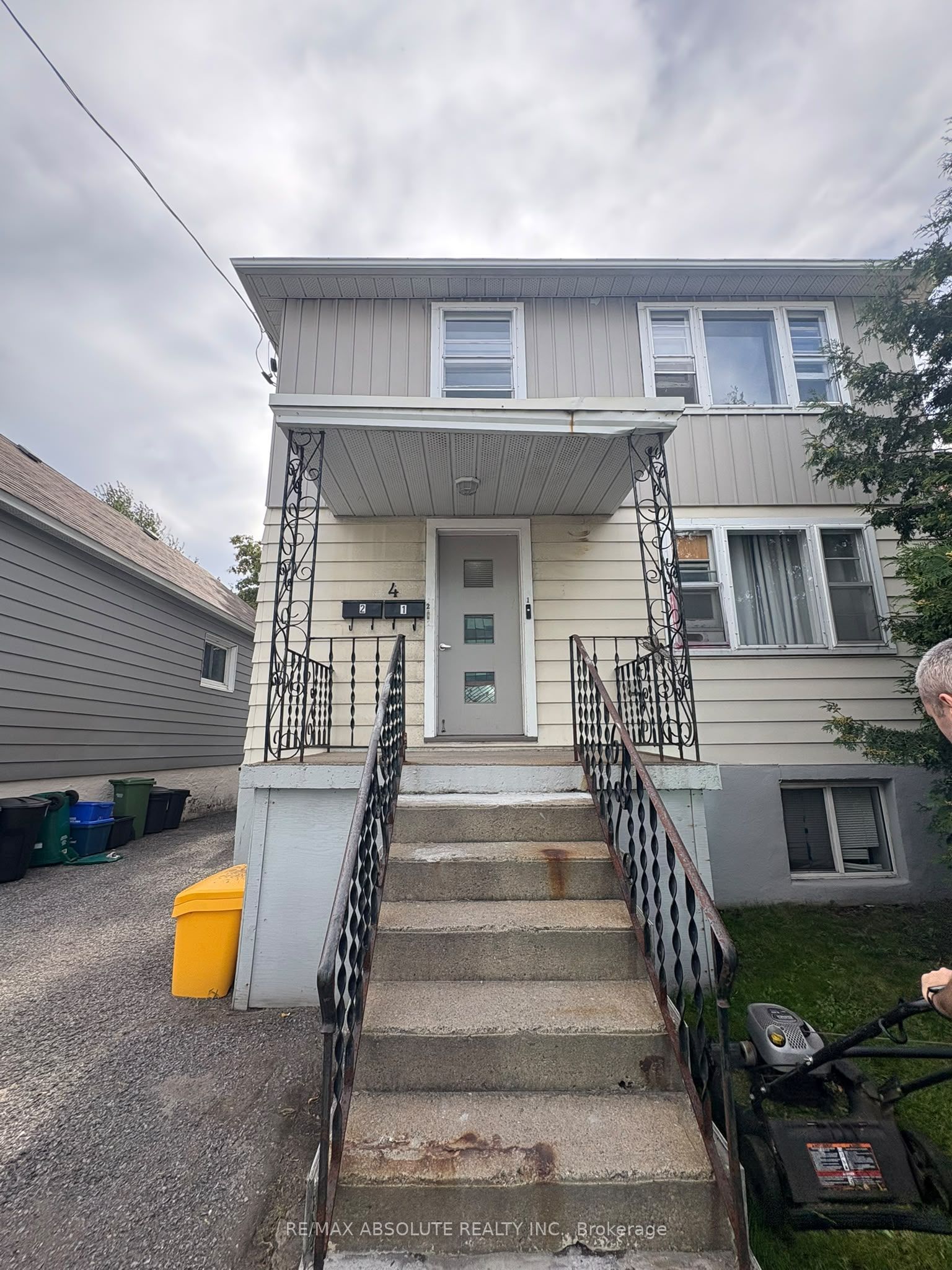 Unit 2 - 4 Holland Avenue, Ottawa 2