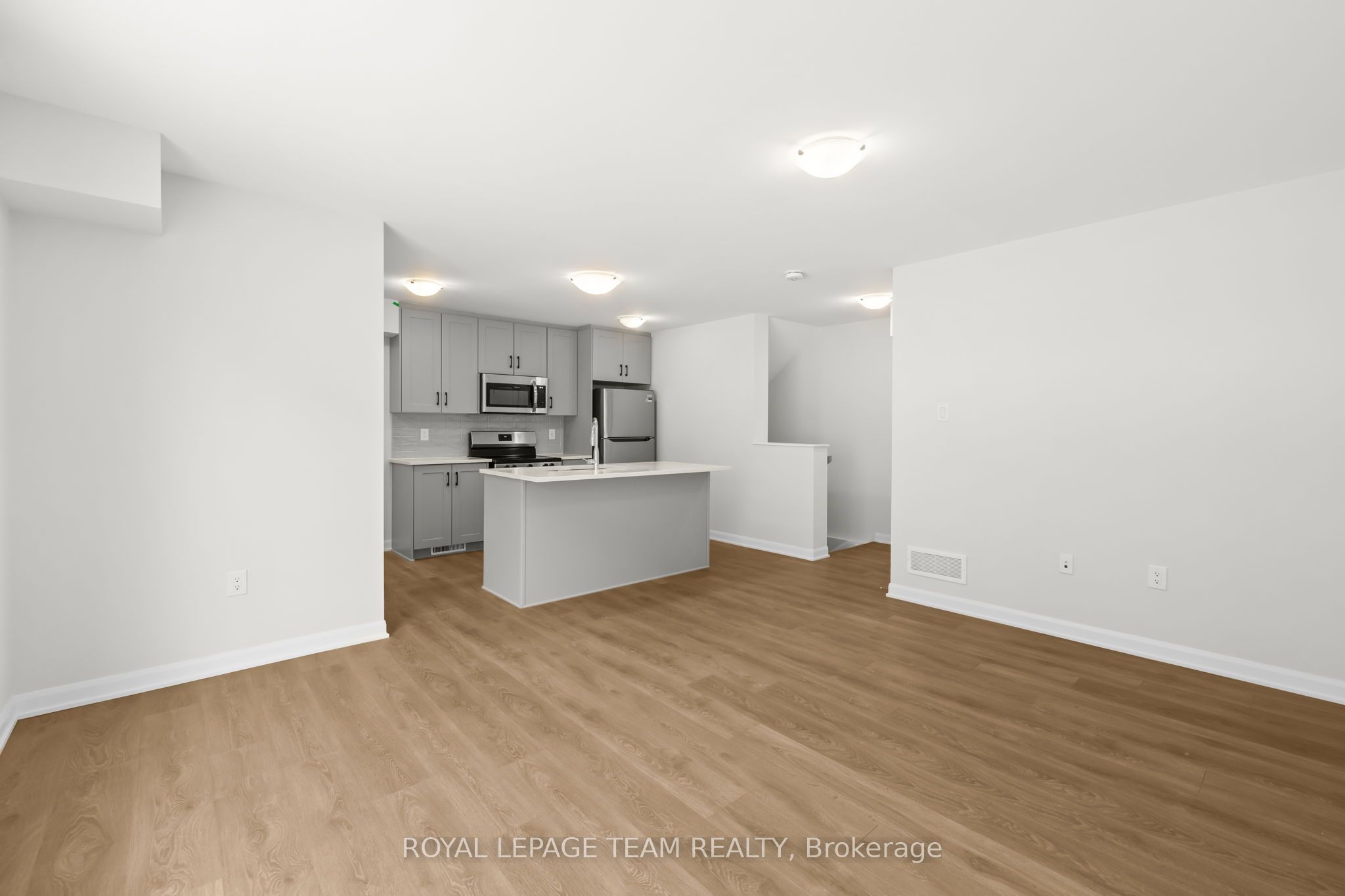 1108 Creekway Private, Kanata 4