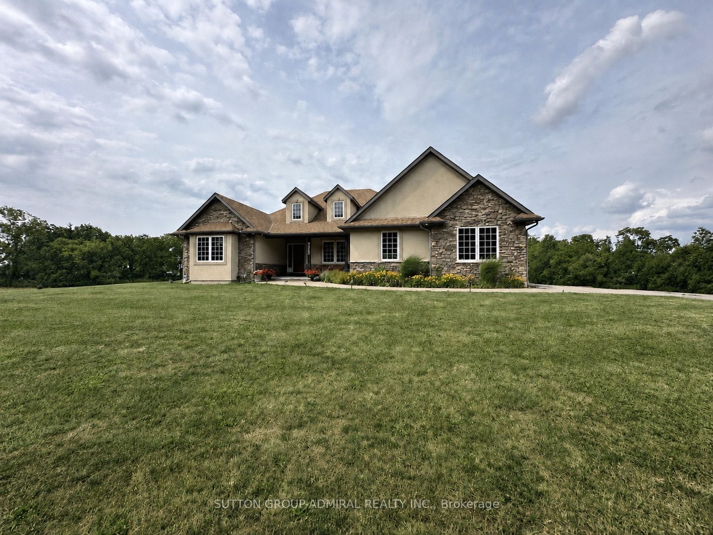 2700 Bridge Street, Fort Erie 4