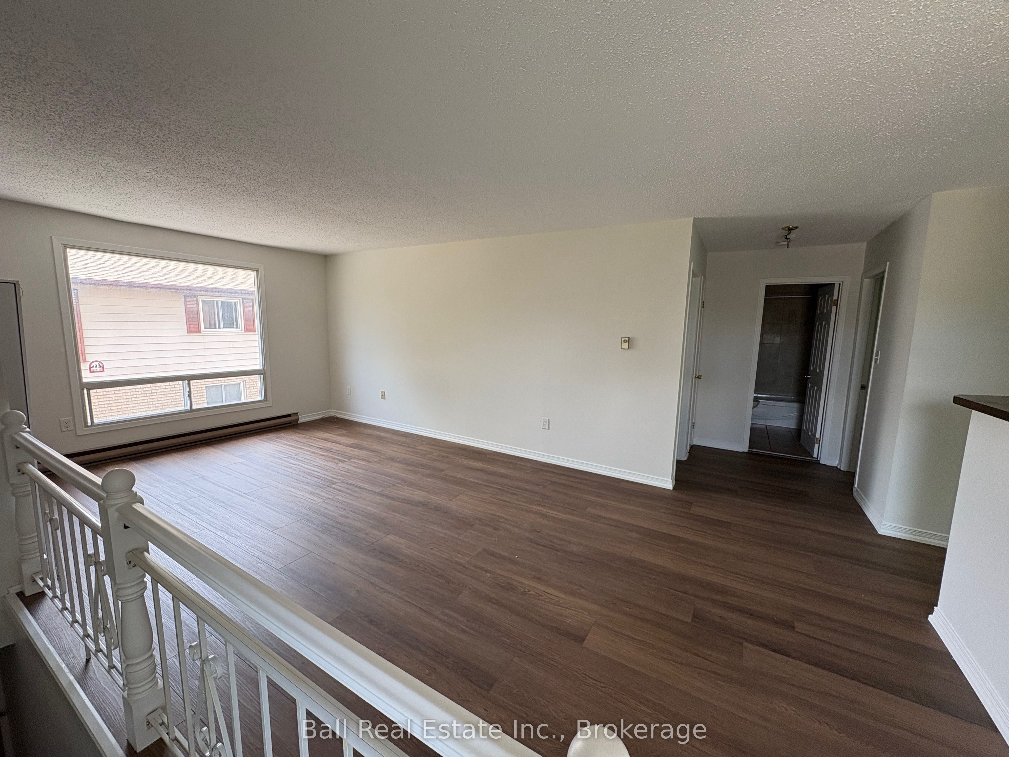 Unit 2 - 48 Anne Street, Kawartha Lakes 4