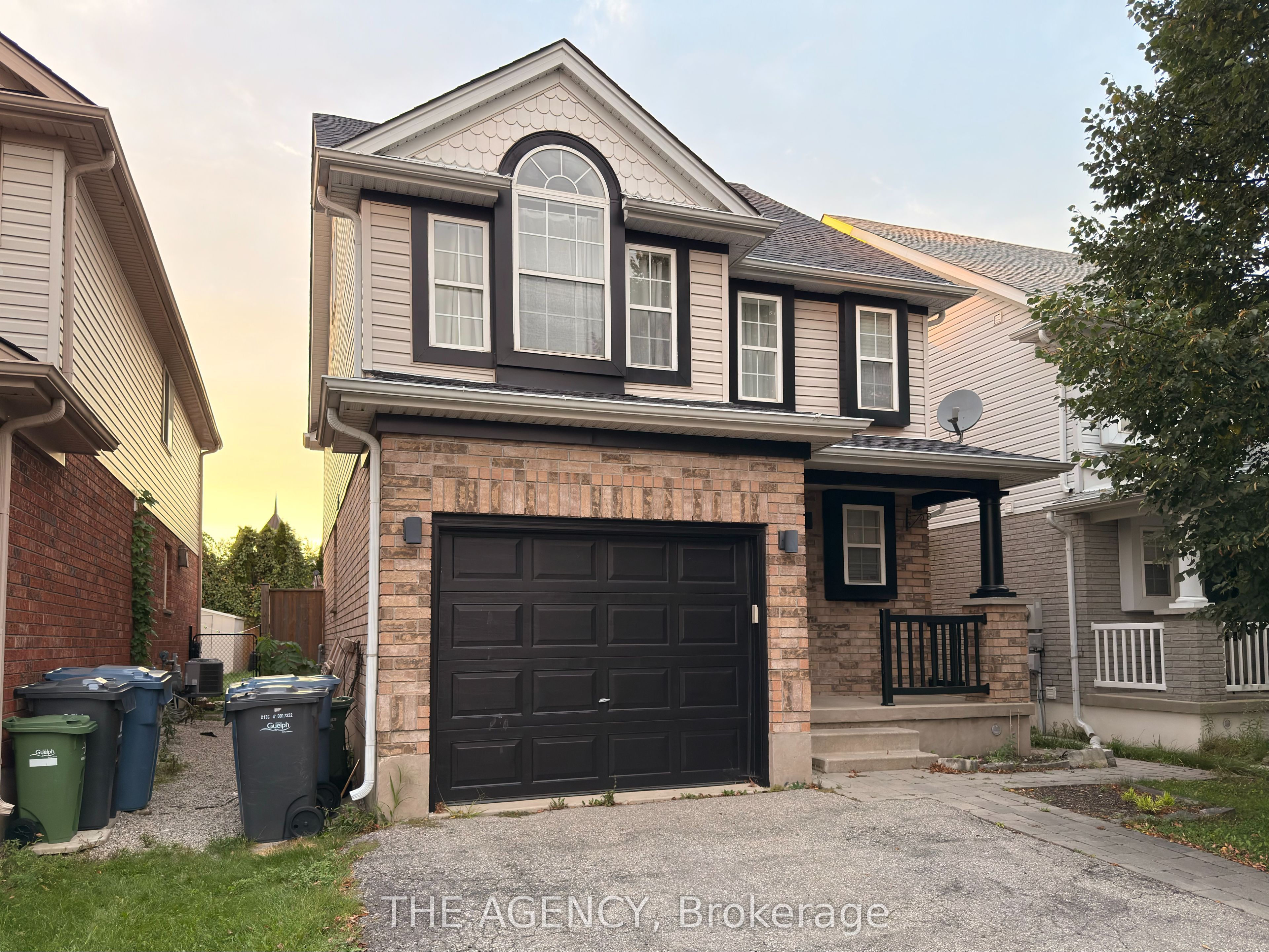 4 Porter Drive, Guelph 2