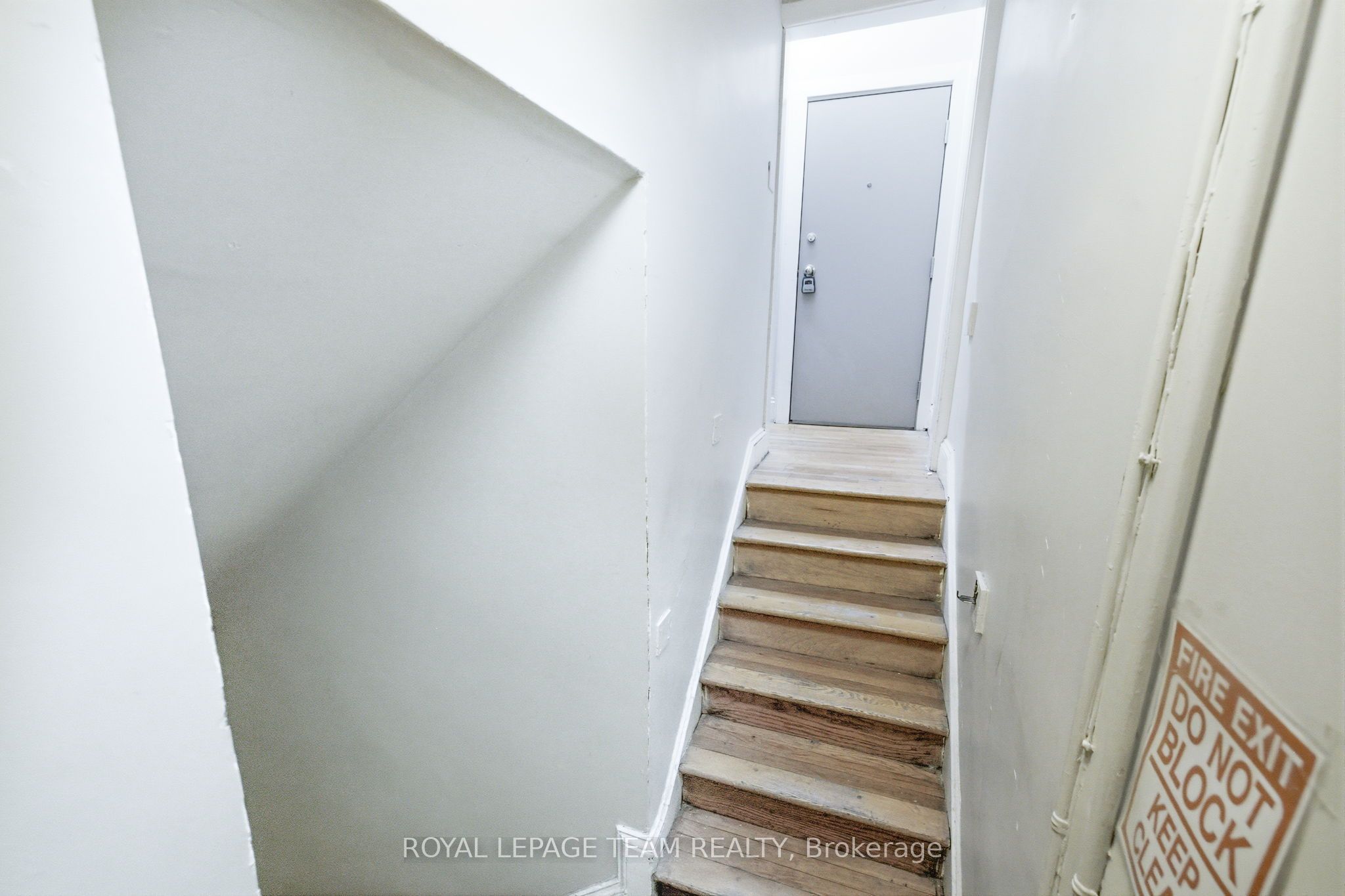 Unit 2 - 21 York Street, Ottawa 5