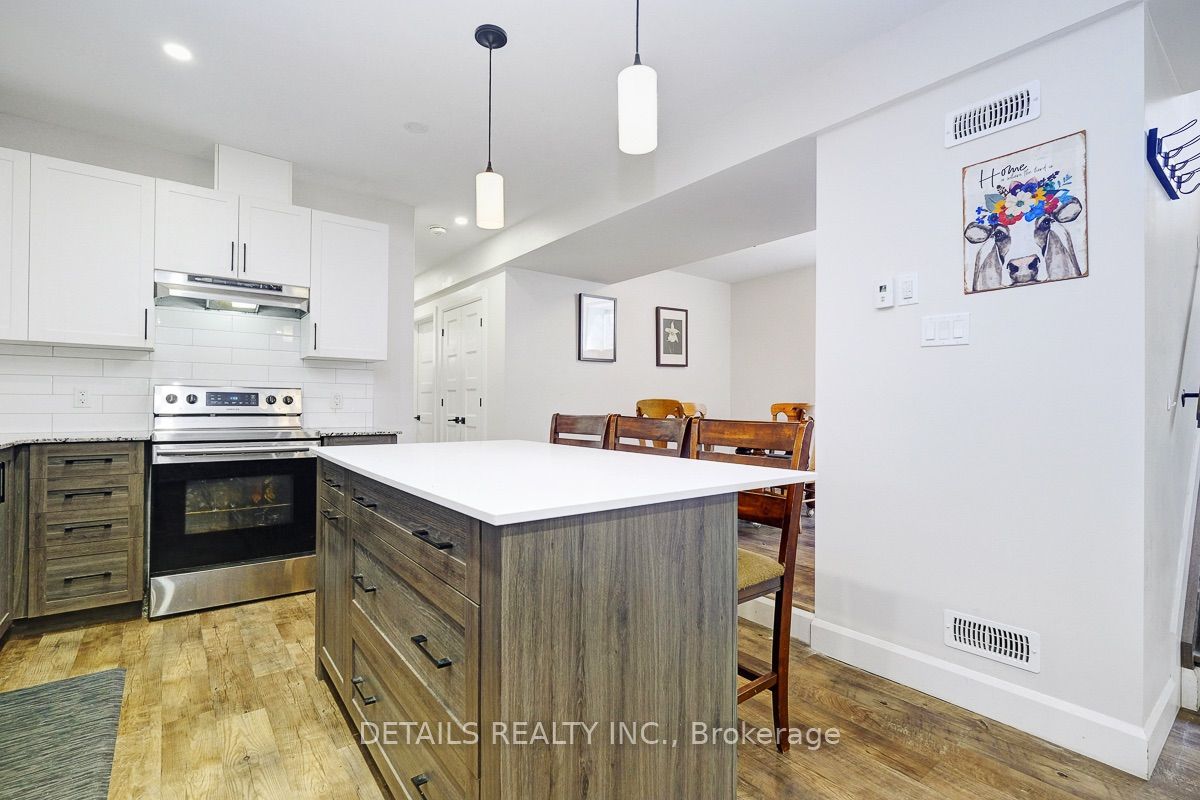 2565 Page Road, Orleans-Gloucester 5