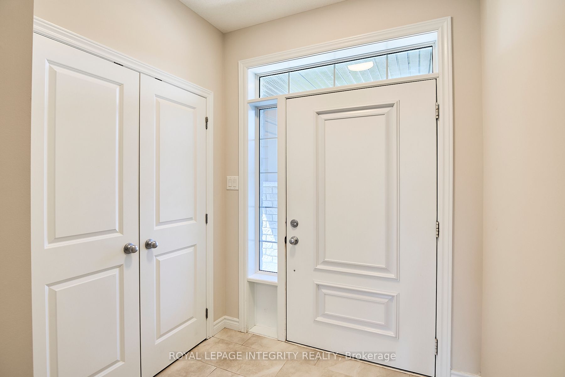 384 Huntsville Drive, Kanata 2