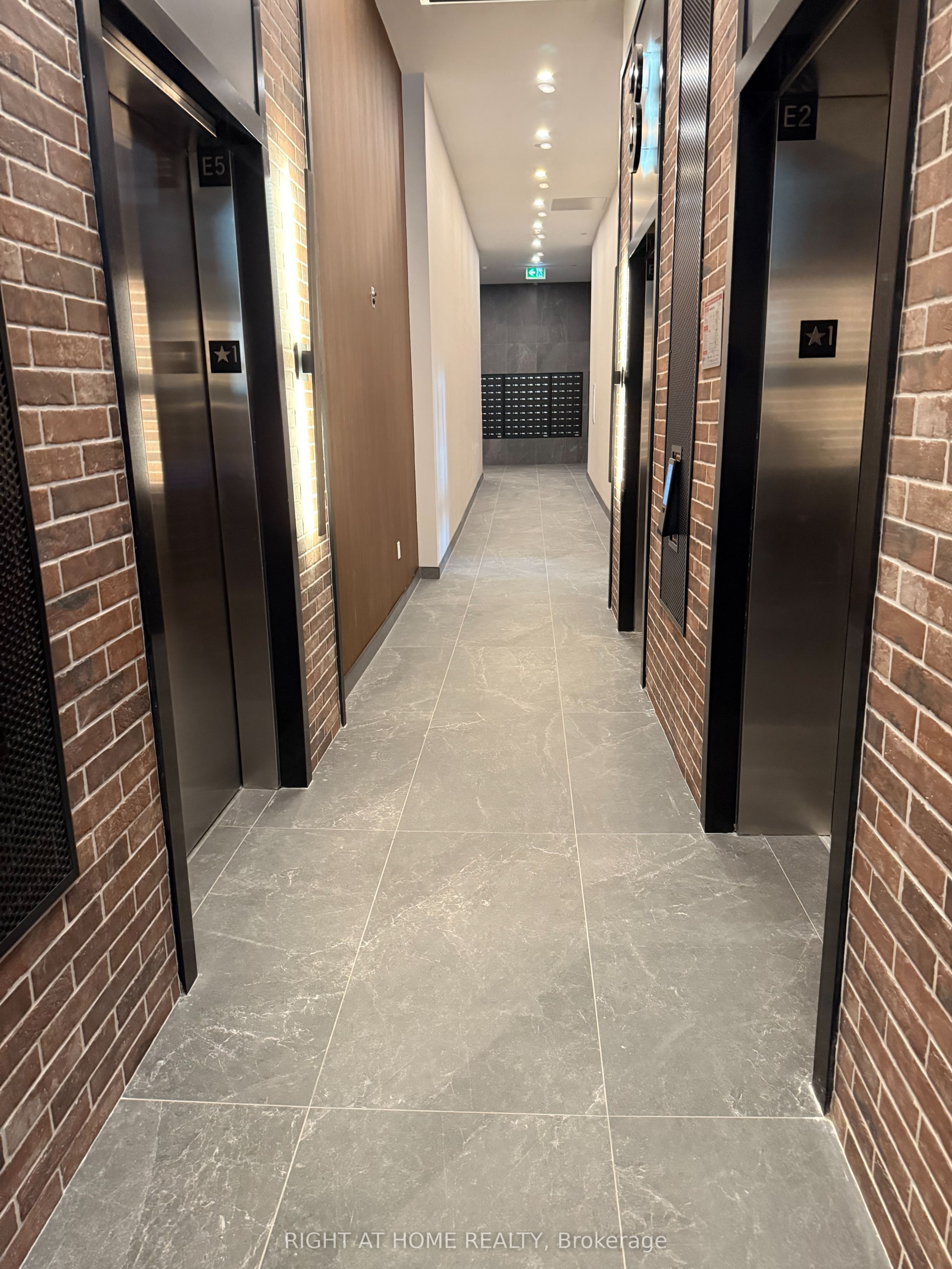 Unit 405 - 30 Francis Street S, Kitchener 4