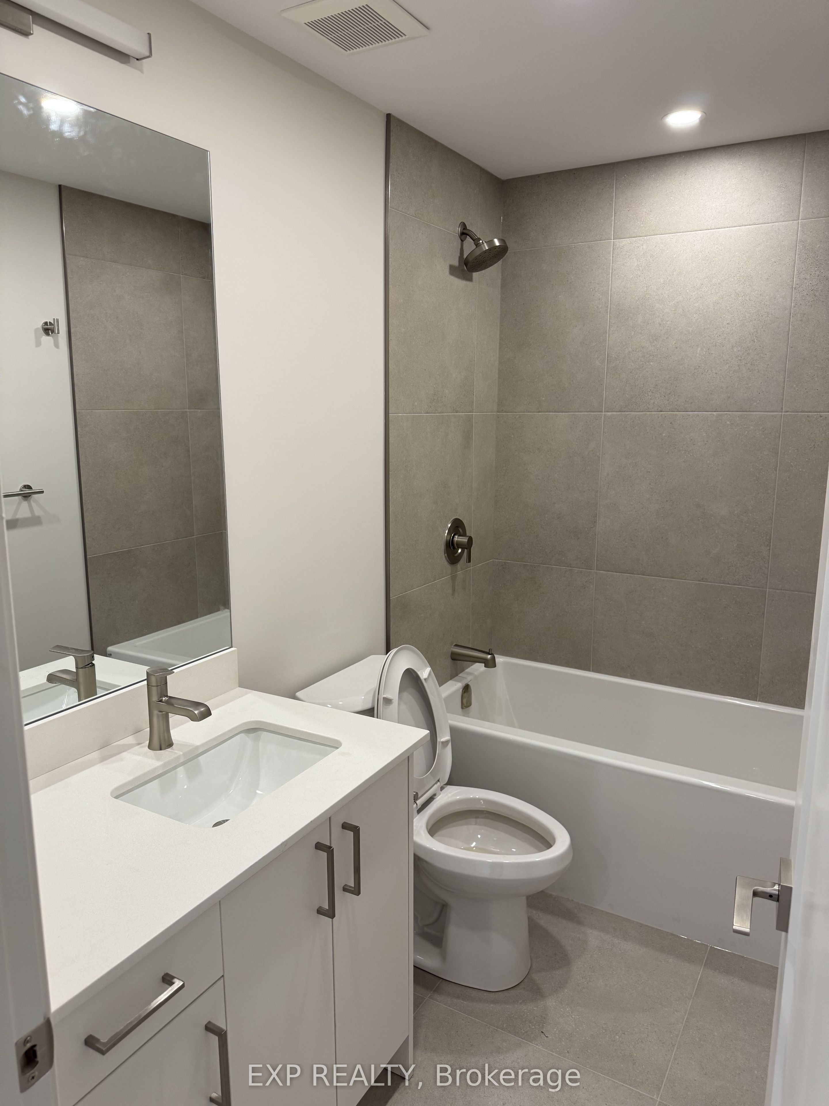 Unit 4 - 1301 Dorchester Avenue, Ottawa 5