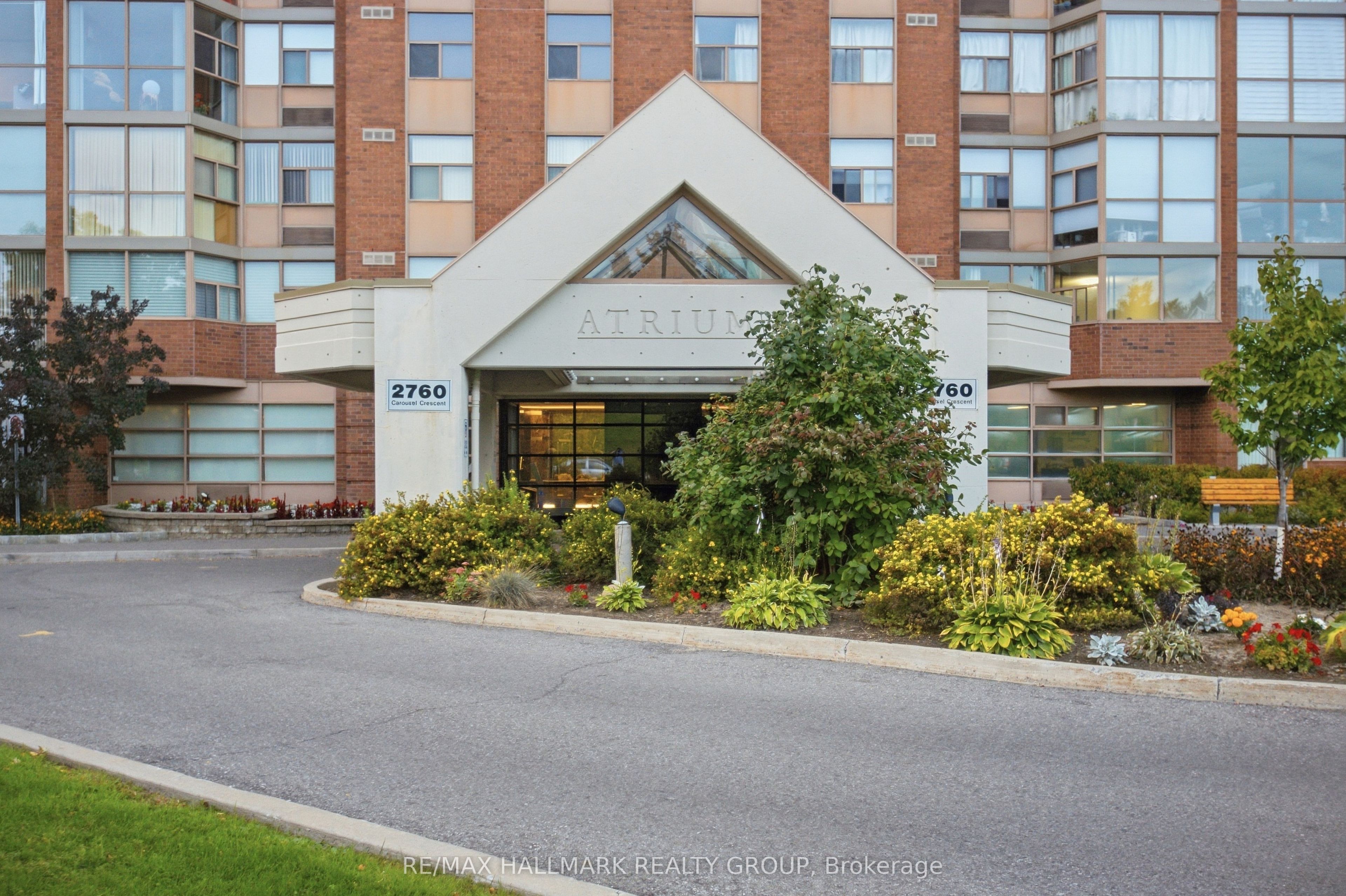 Unit 1710 - 2760 Carousel Crescent, Orleans-Gloucester 3