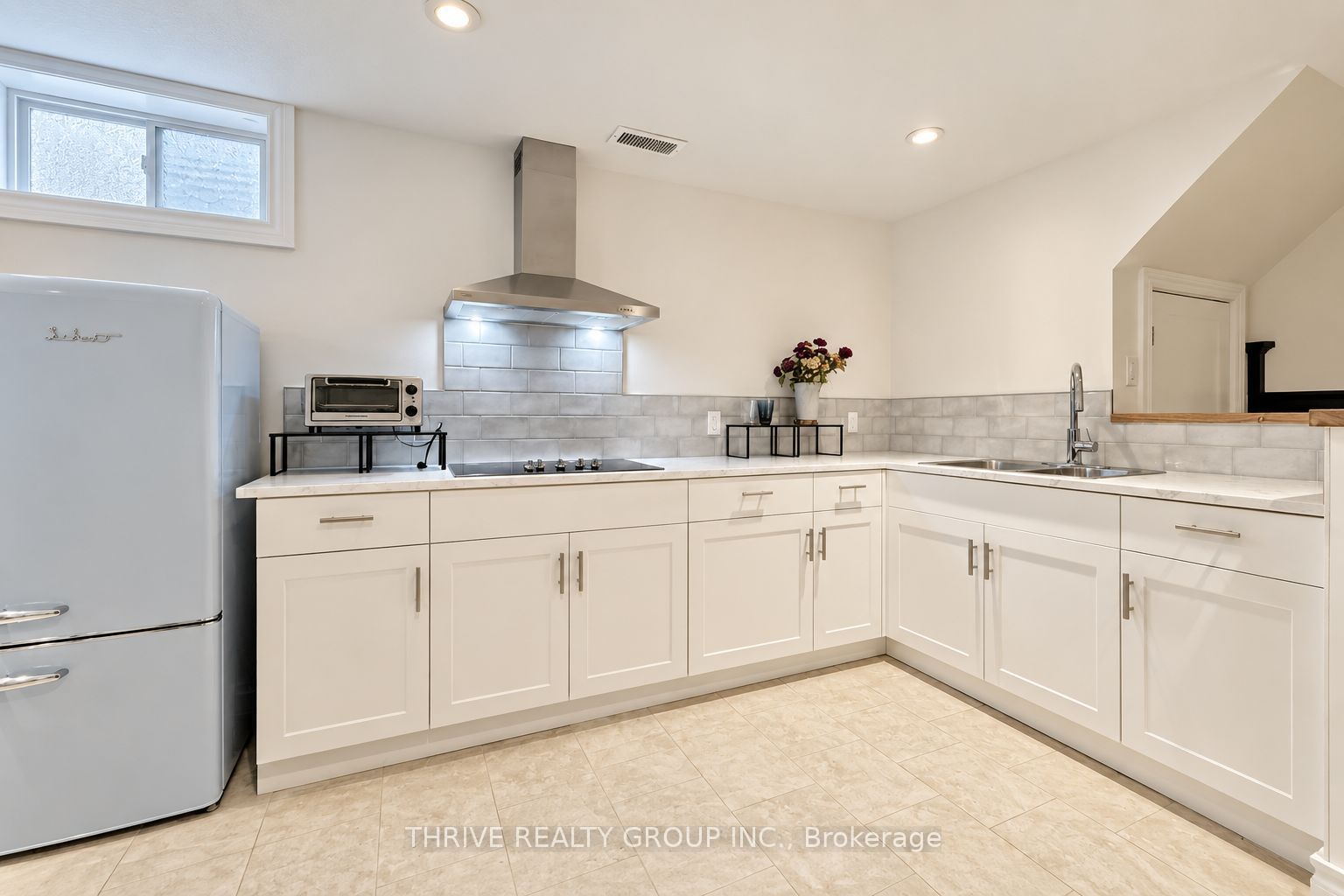632 Sherene Terrace, London 5