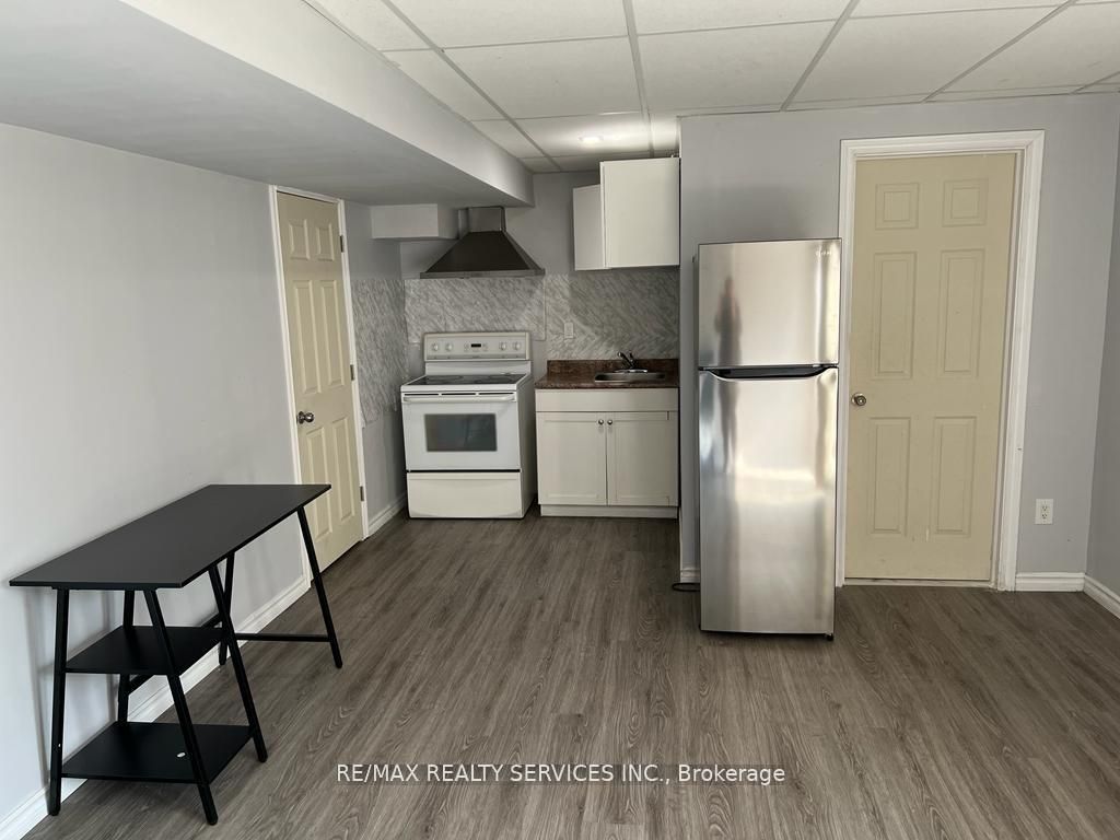 Unit Bsmt - 6045 Ernest Crescent, Niagara Falls 5