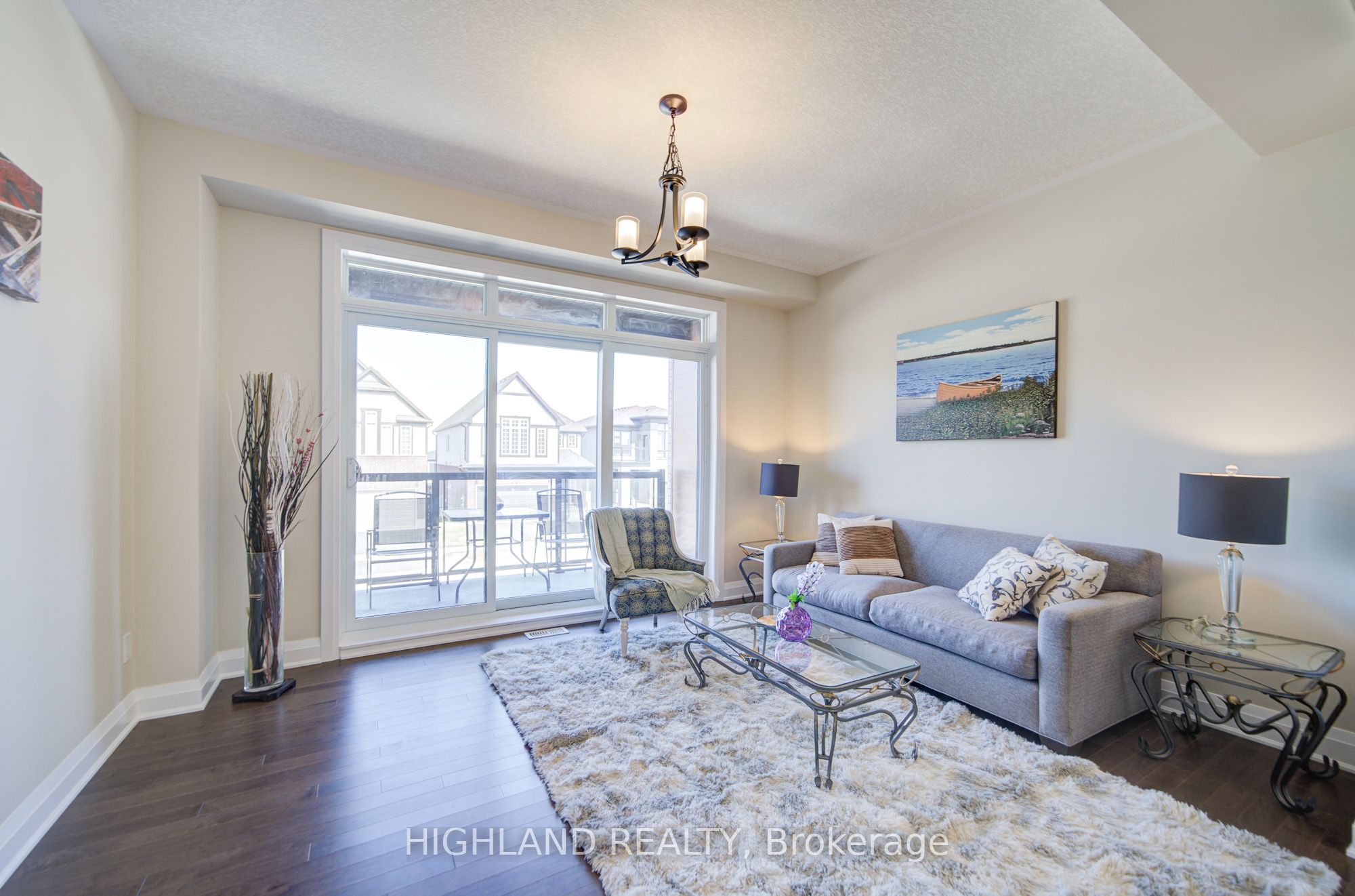 565 Balsam Popar Street, Waterloo 3