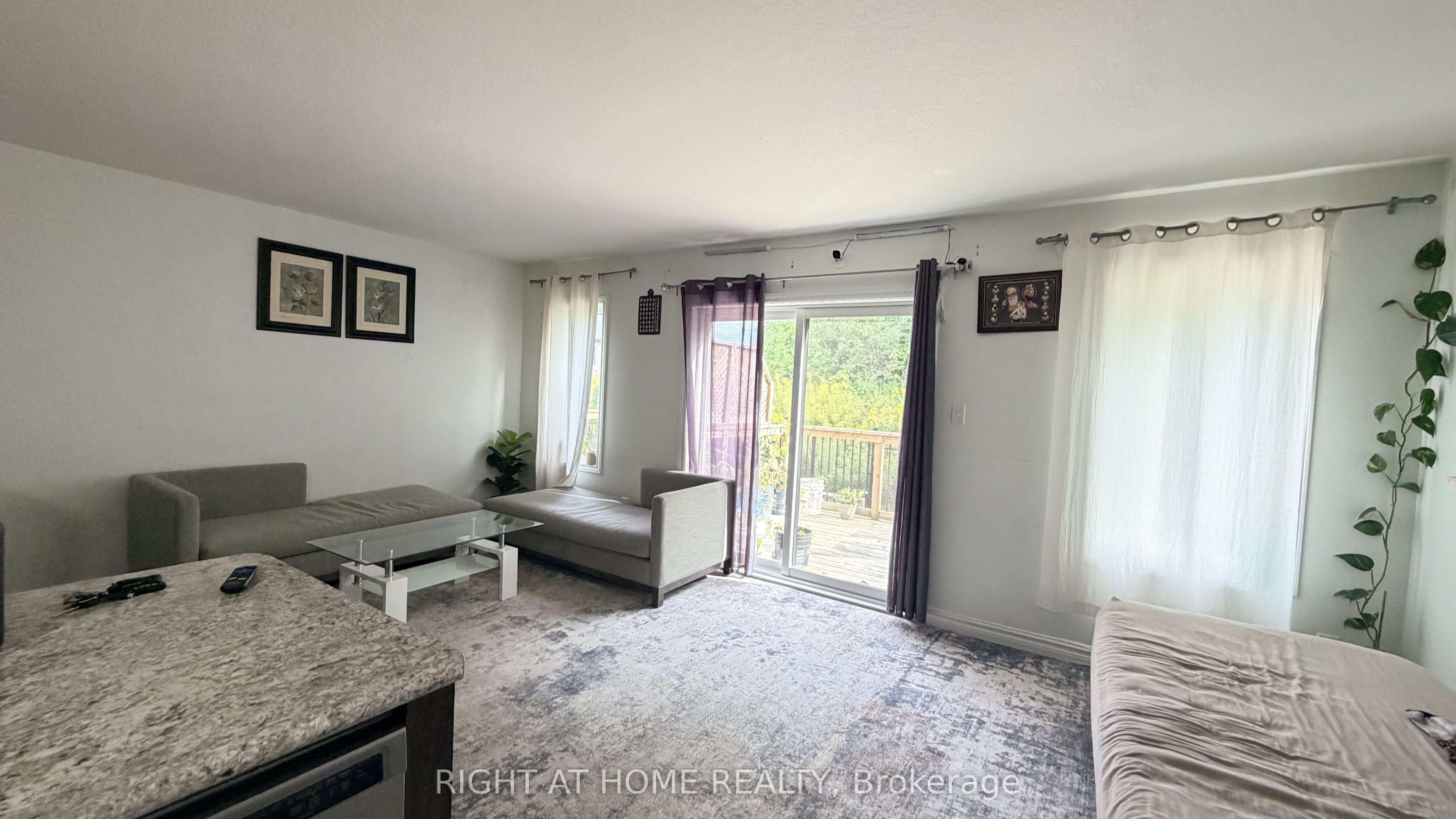 71 Woodedge Circle, Kitchener 4