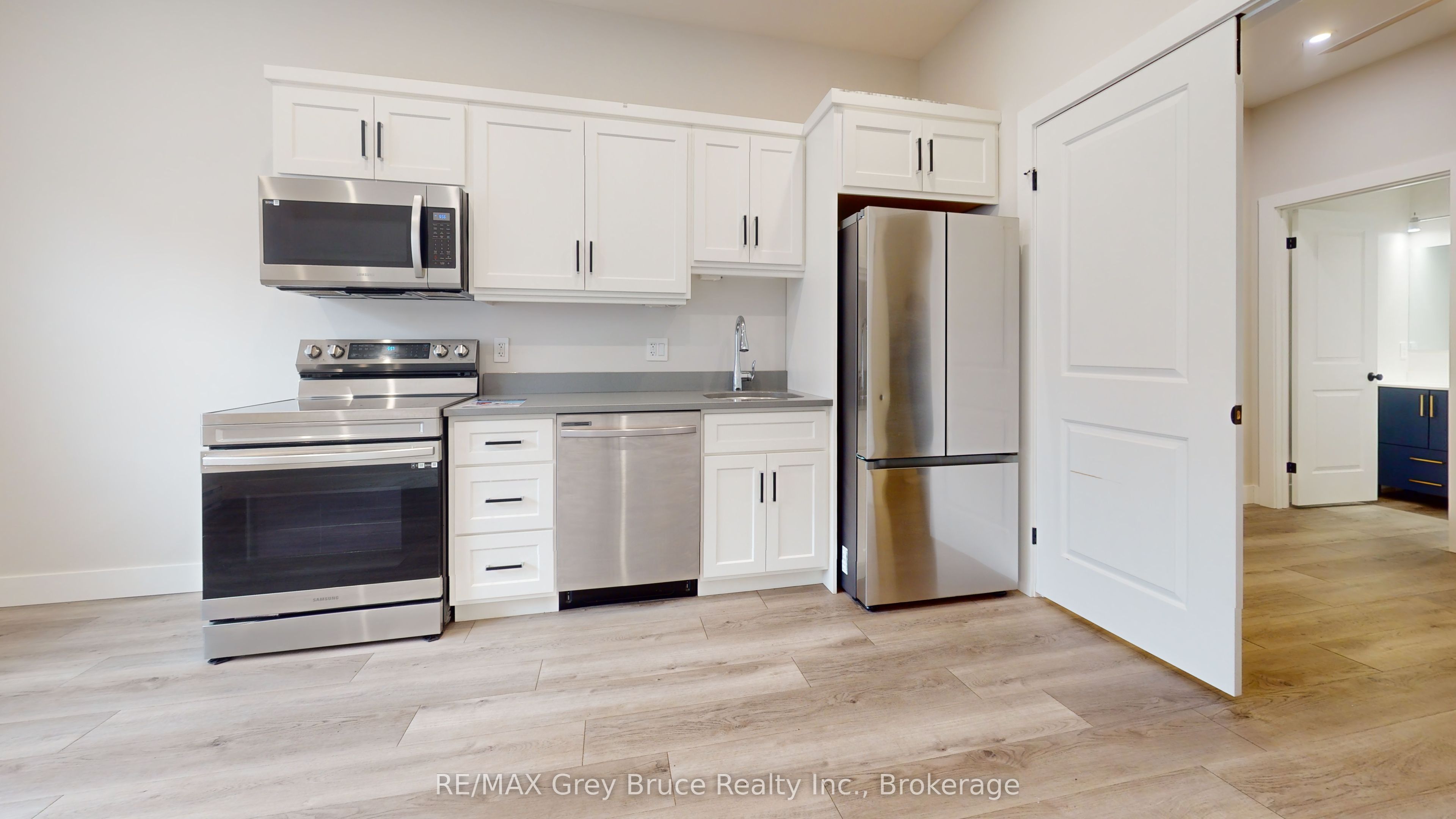 Unit Unit 3 - 39 1st Avenue S, Arran-Elderslie 5