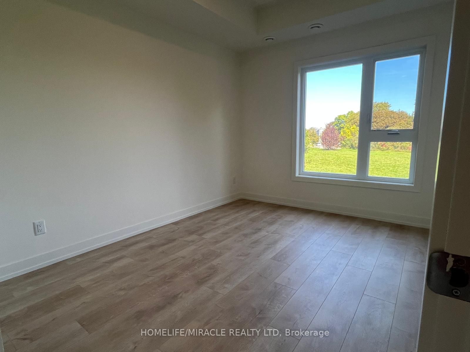Unit 209B - 16 Melbourne Avenue, St. Catharines 4