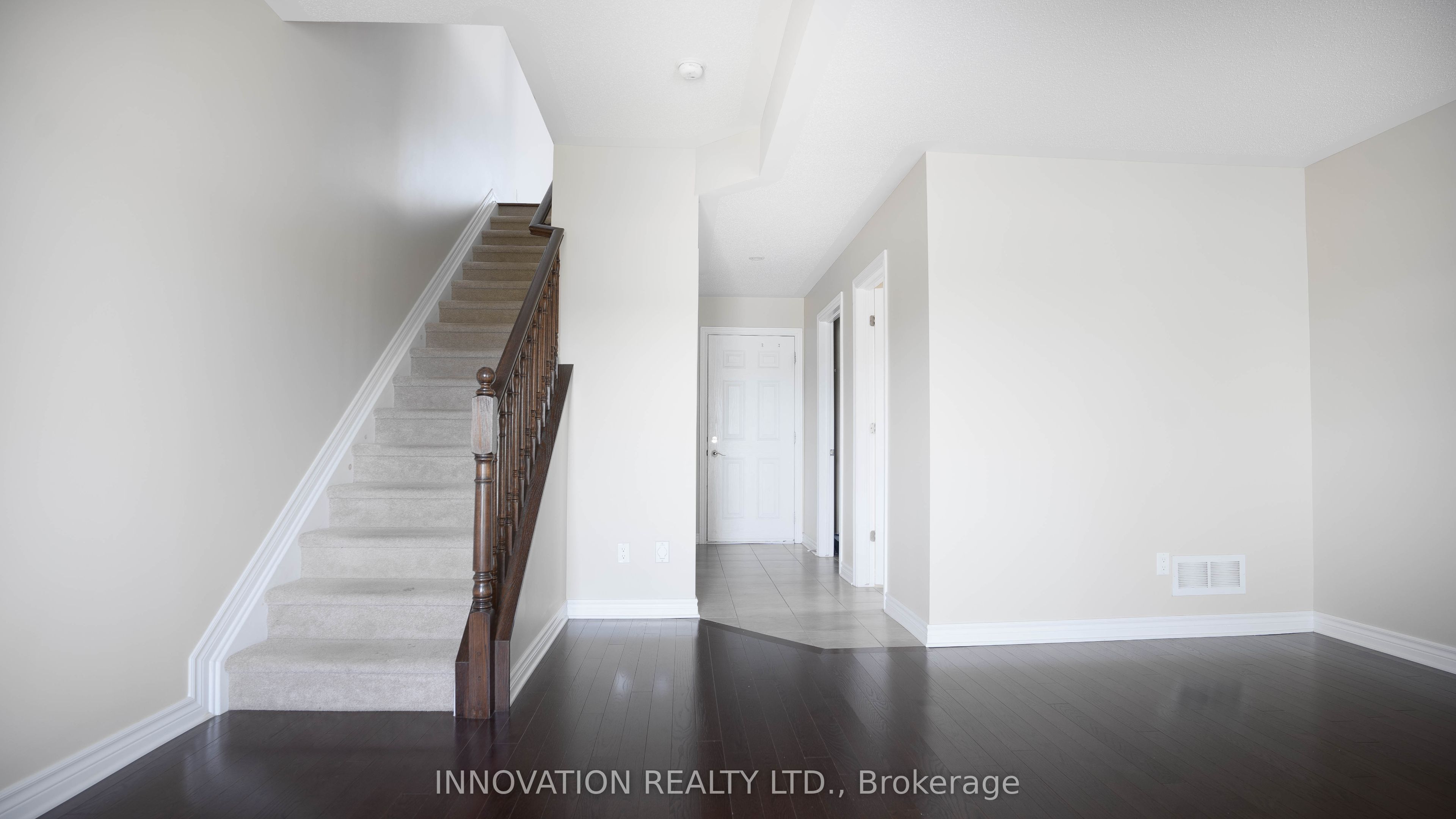 516 Silvertip Lane, Kanata 5
