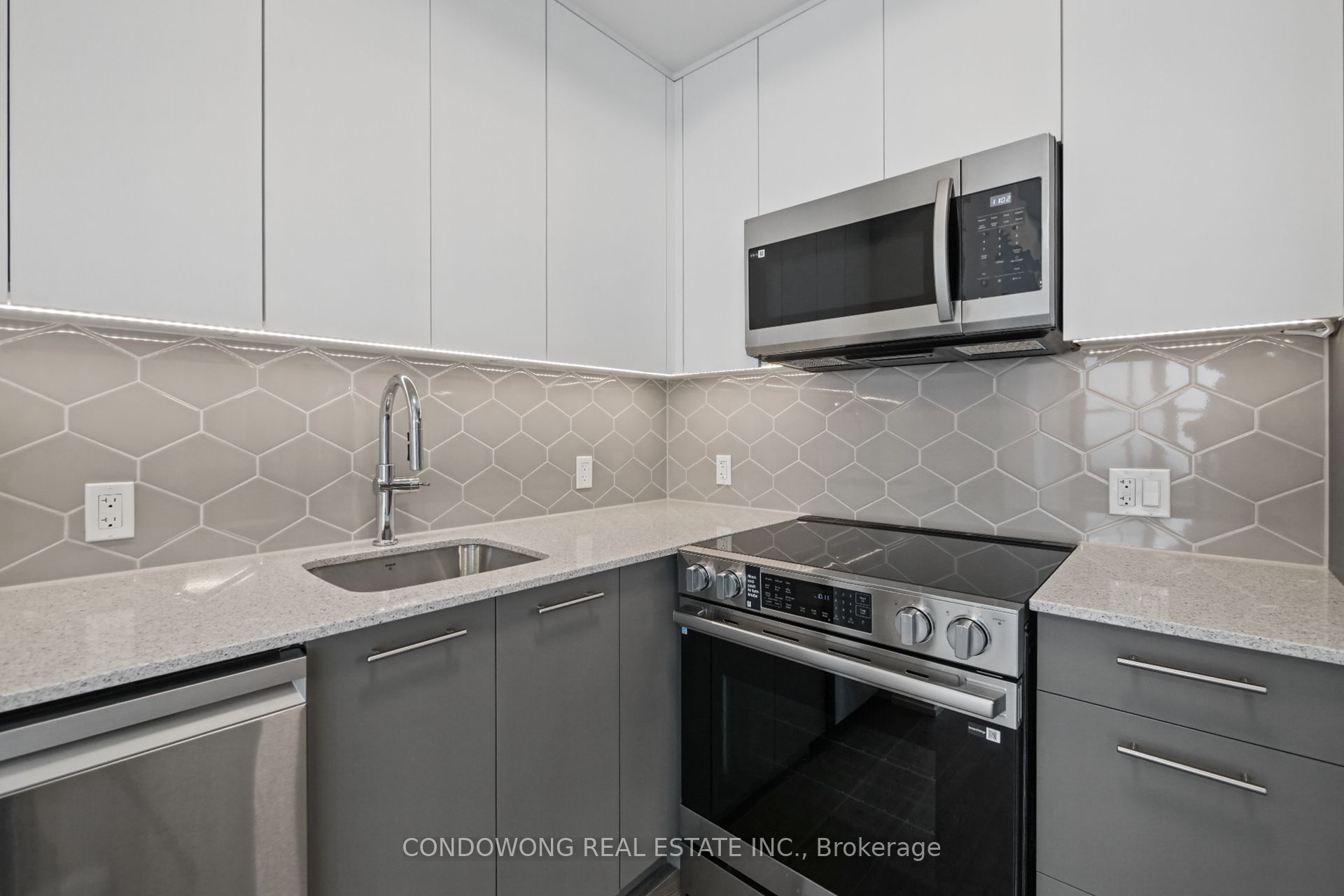 Unit 609 - 30 Francis Street S, Kitchener 5