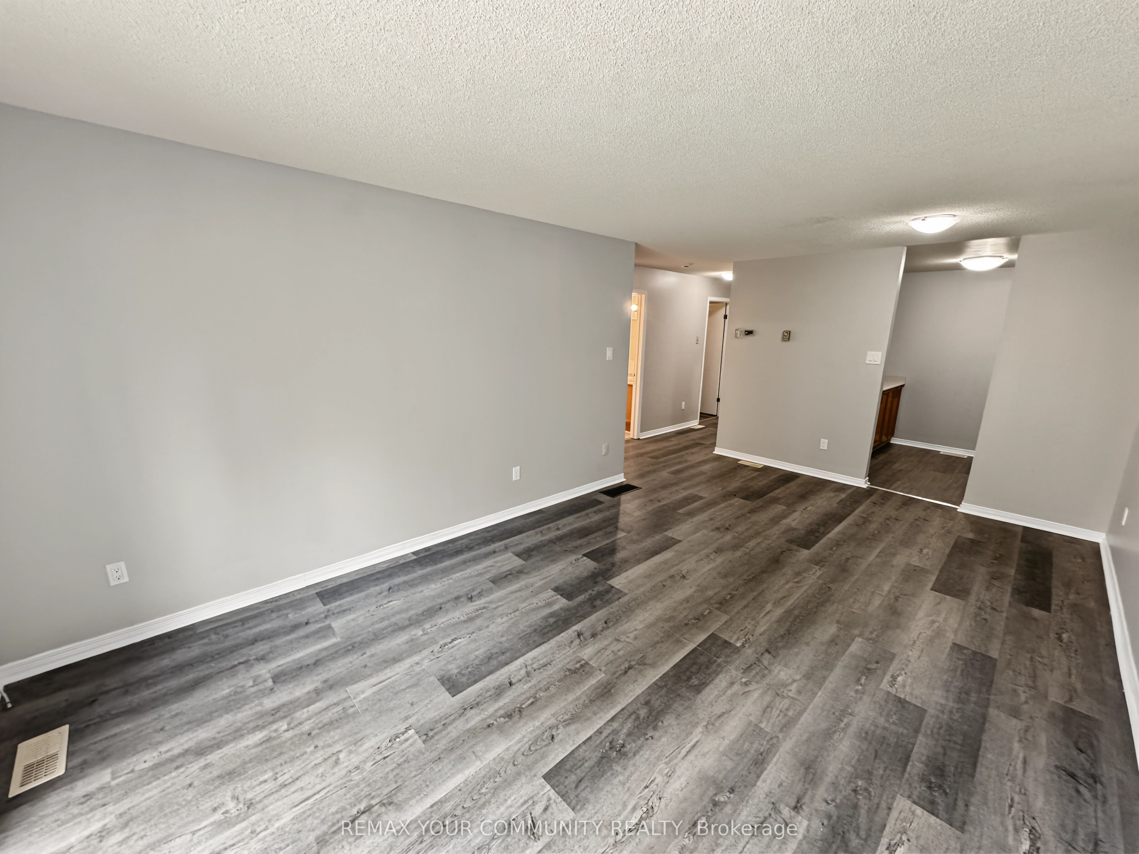 Unit 214 - 10 Riverside Drive, Kawartha Lakes 3