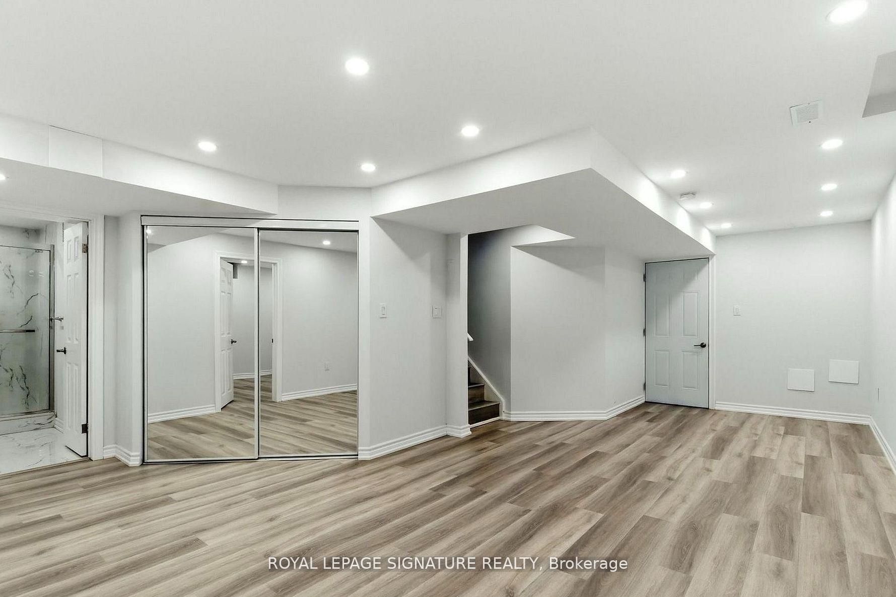 Unit Bsmt - 151 Royal Winter Drive, Glanbrook 3