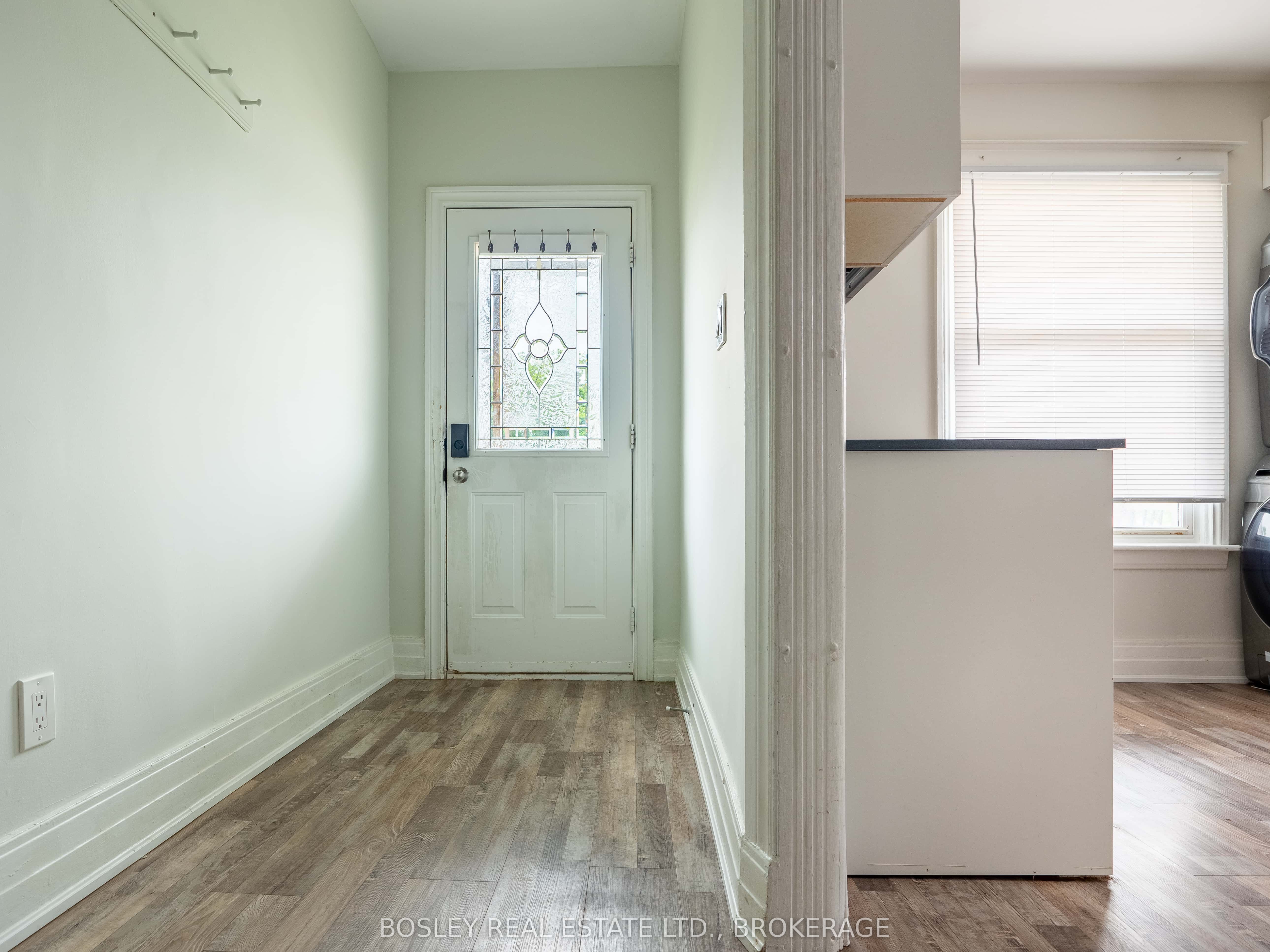 5 Herrick Avenue, St. Catharines 2