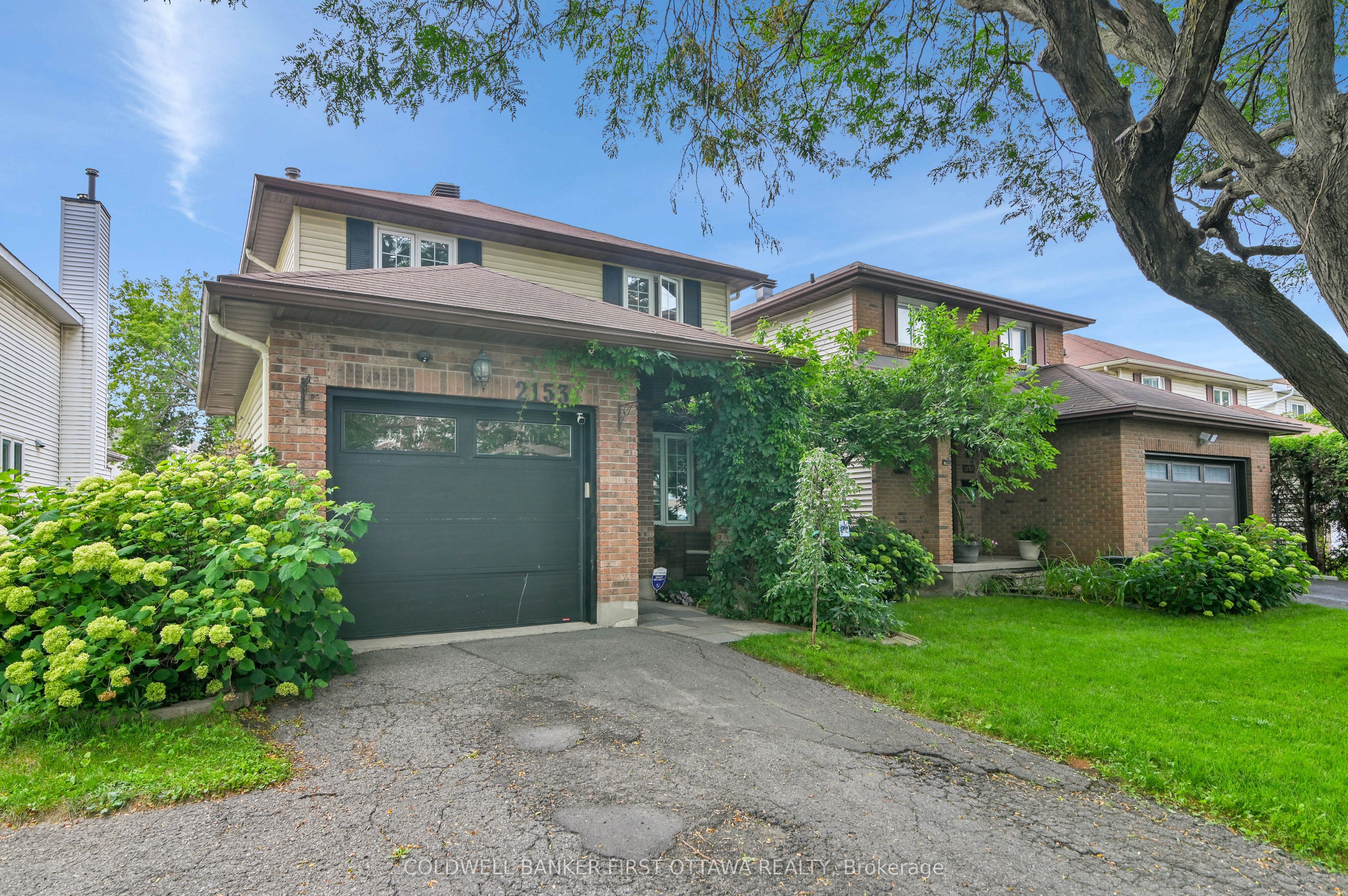 2153 East Acres Road, Orleans-Gloucester 2
