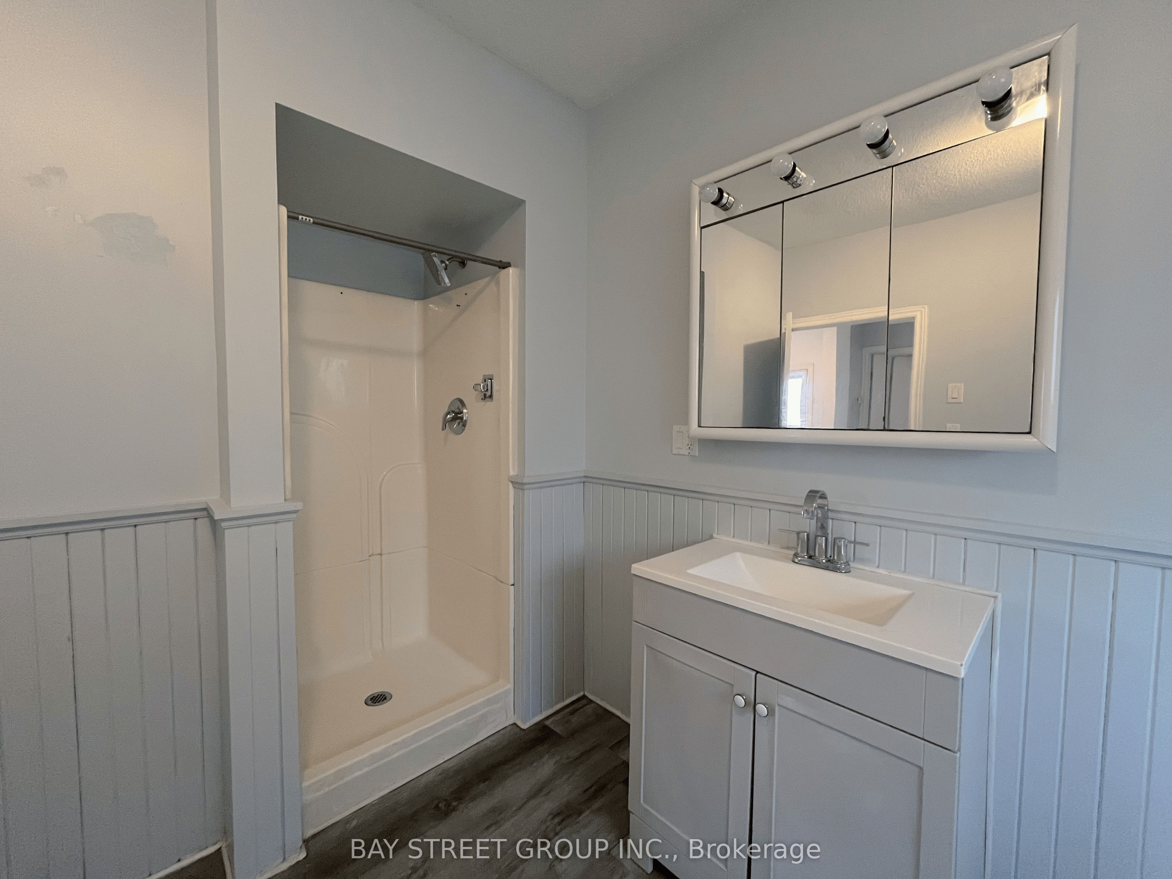 Unit Rear - 70 Courtwright Street, Fort Erie 5