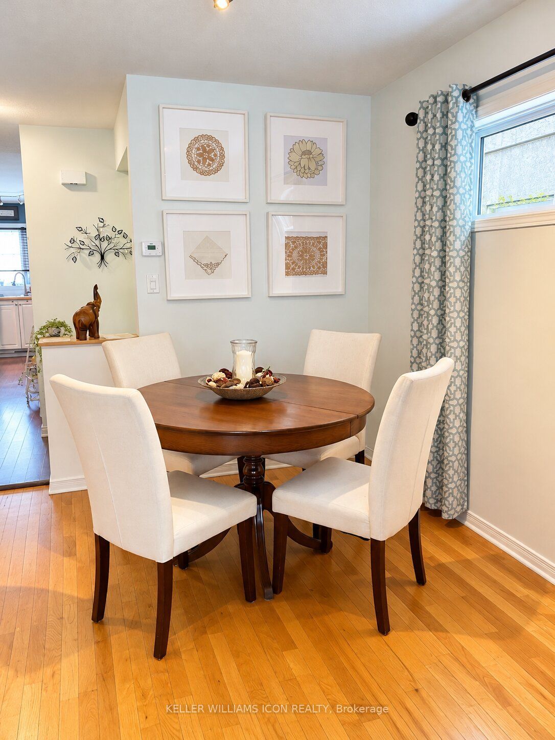 296 MAIN Street, Ottawa 4