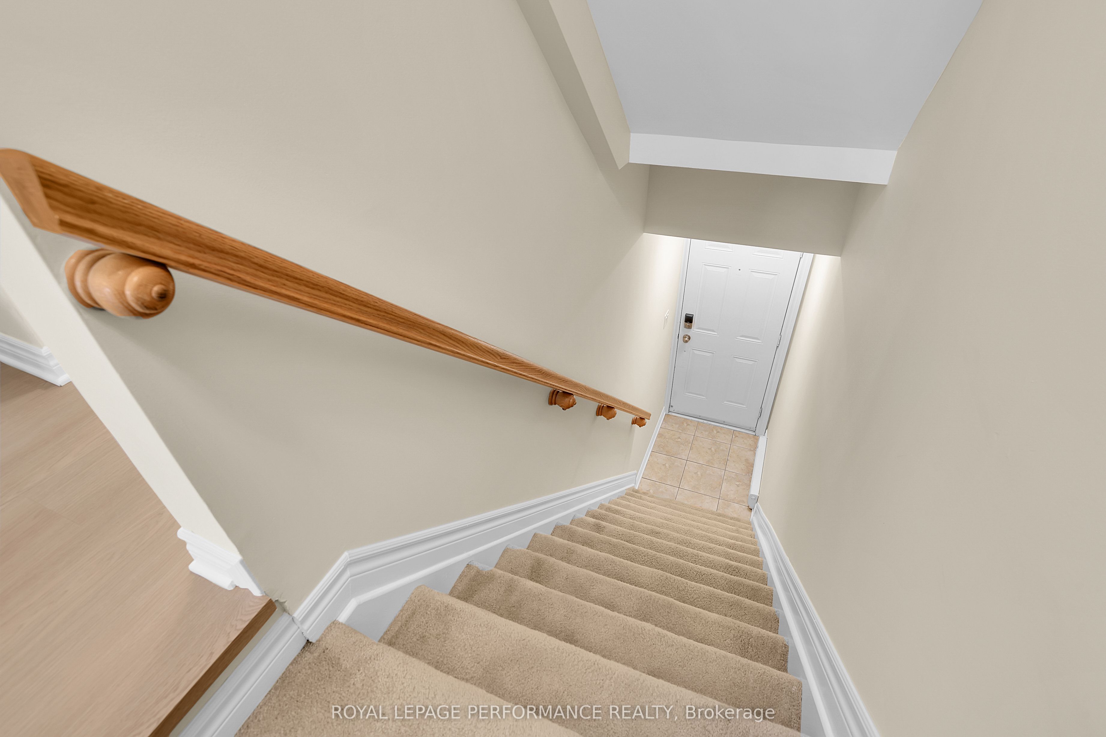 64 Mayflower Private, Ottawa 3
