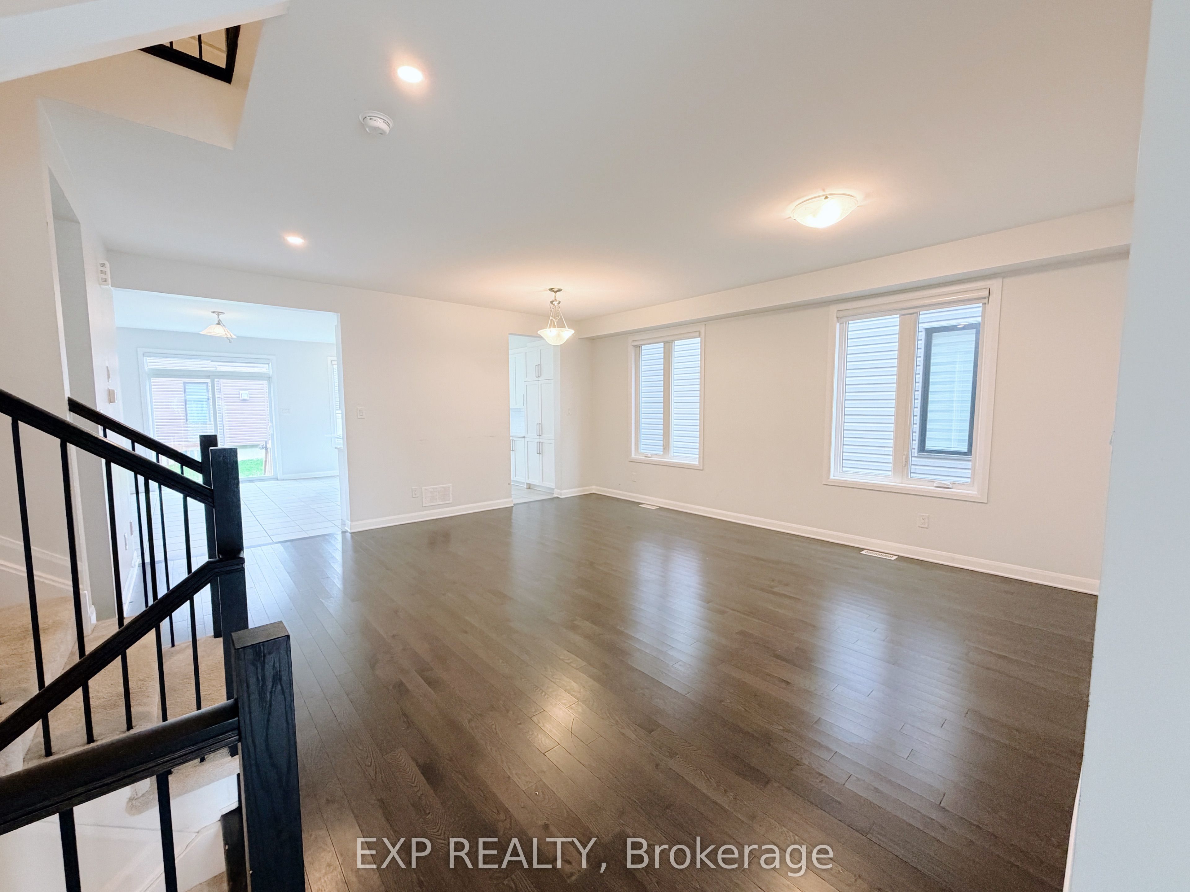 615 IDYLLIC Terrace, Cumberland 5