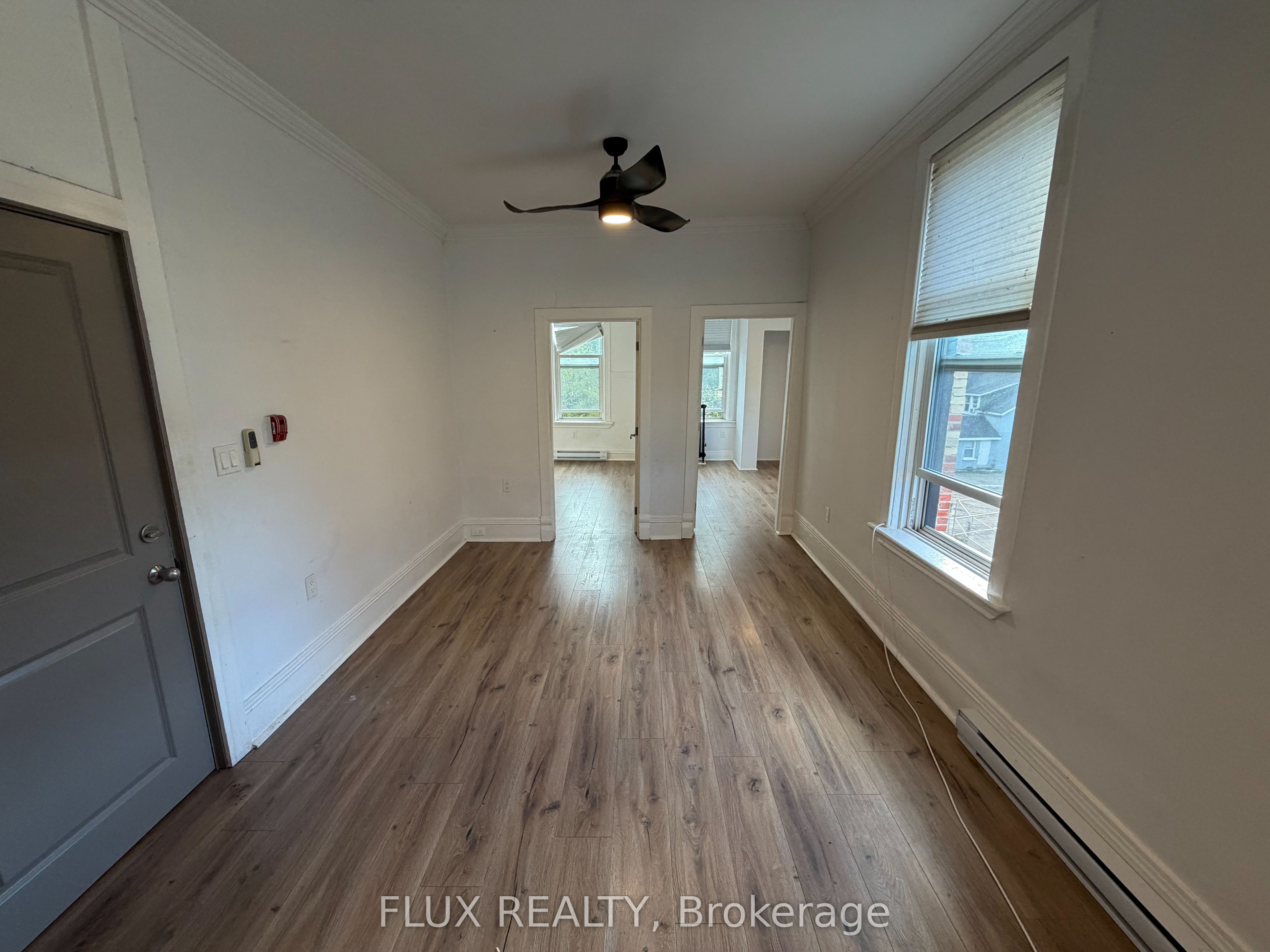 Unit 4 - 195 Waterloo Street S, Stratford 4