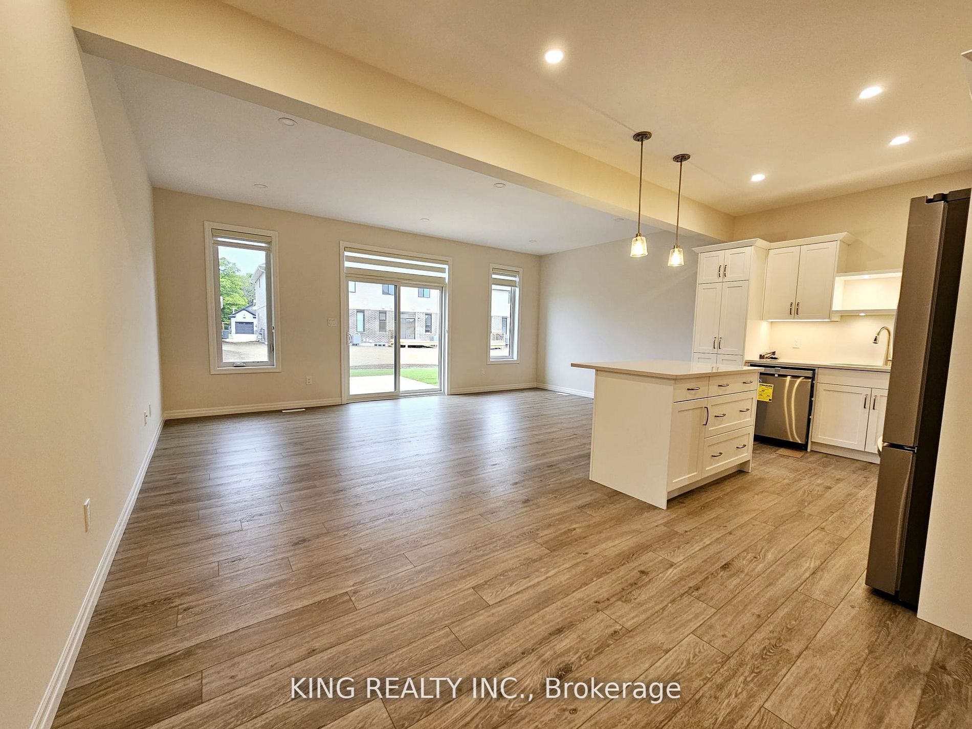 214 Renaissance Drive, St. Thomas 3
