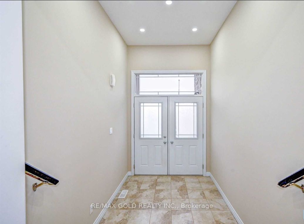 Unit Upper - 400 Wild Calla Street, Waterloo 4
