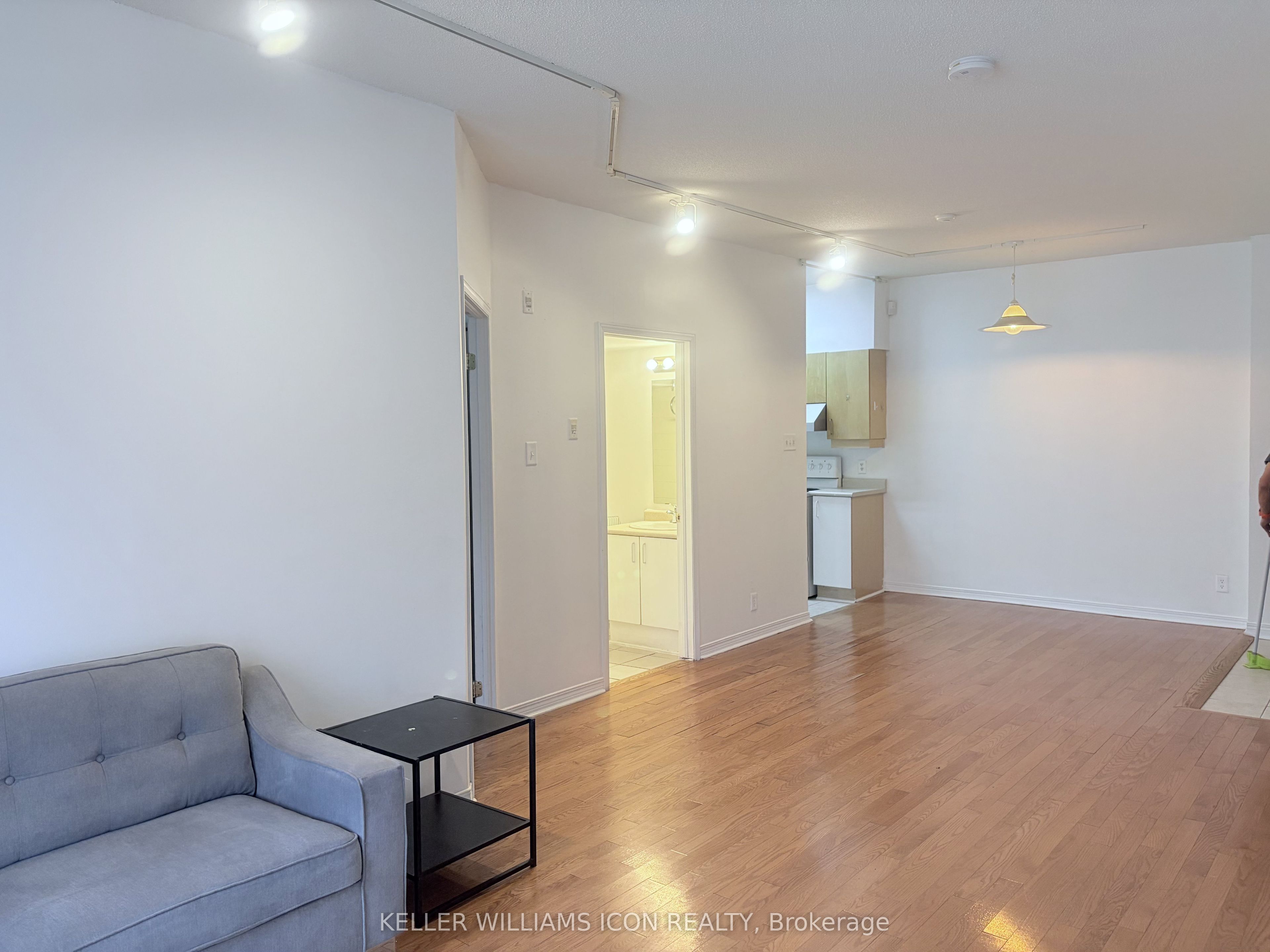 Unit 105 - 429 Somerset Street W, Ottawa 5