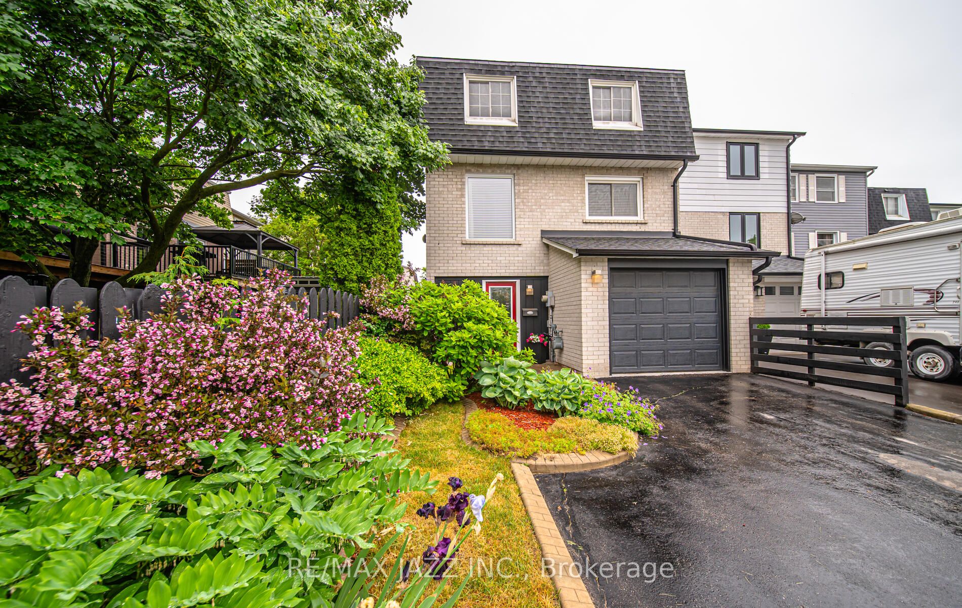 1 Kelly Cres, Port Hope, Ontario L1A3Z5 Sold History HouseSigma